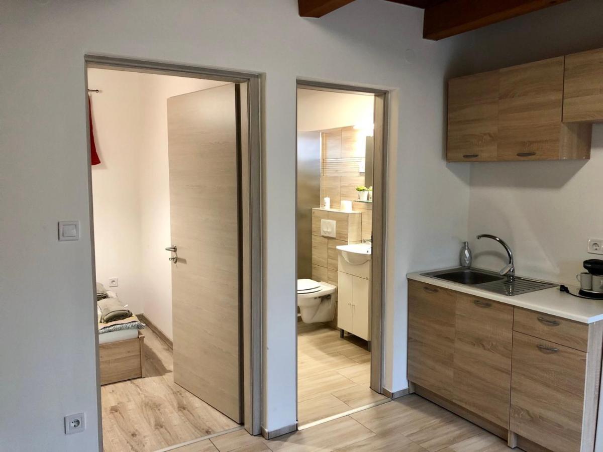 Lena Vendeghaz Hotel Balatonberény Eksteriør billede
