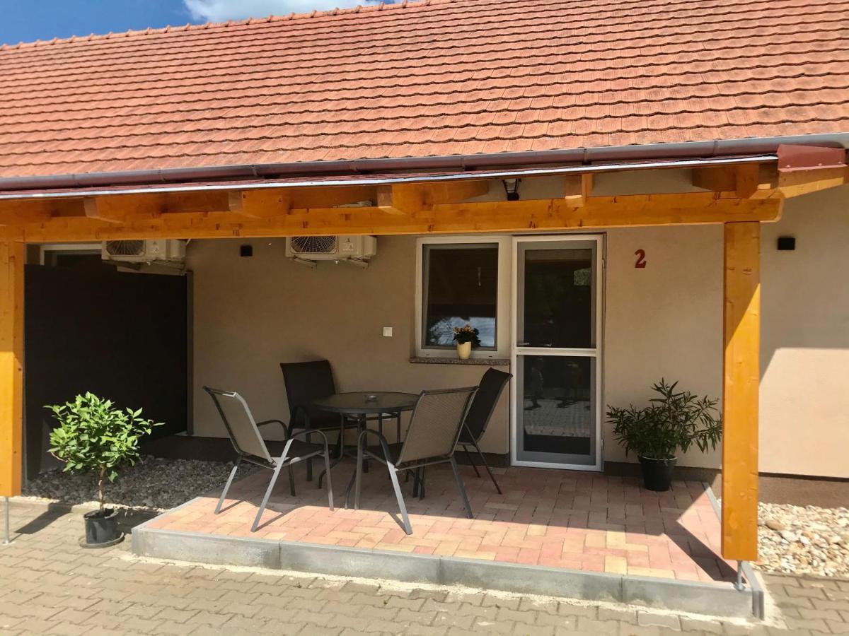 Lena Vendeghaz Hotel Balatonberény Eksteriør billede